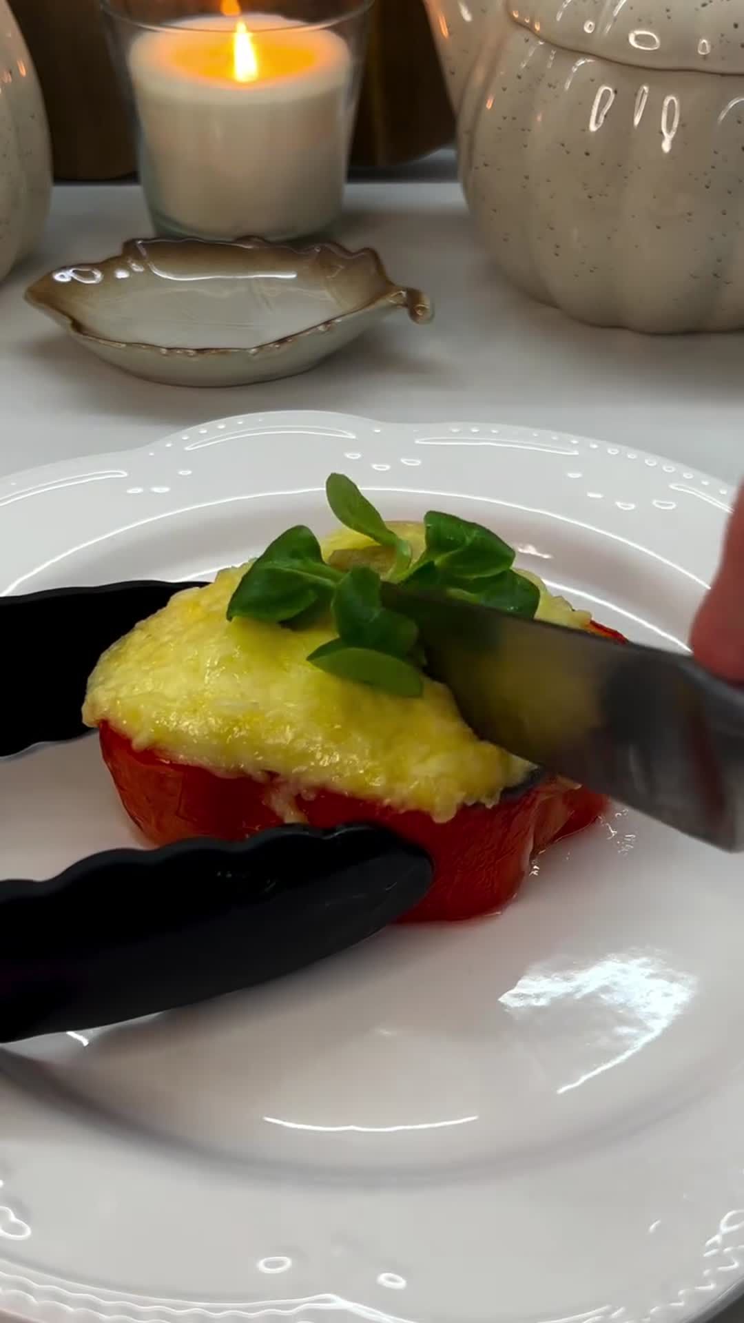 Pepper Rings Stuffed with Meat and Egg