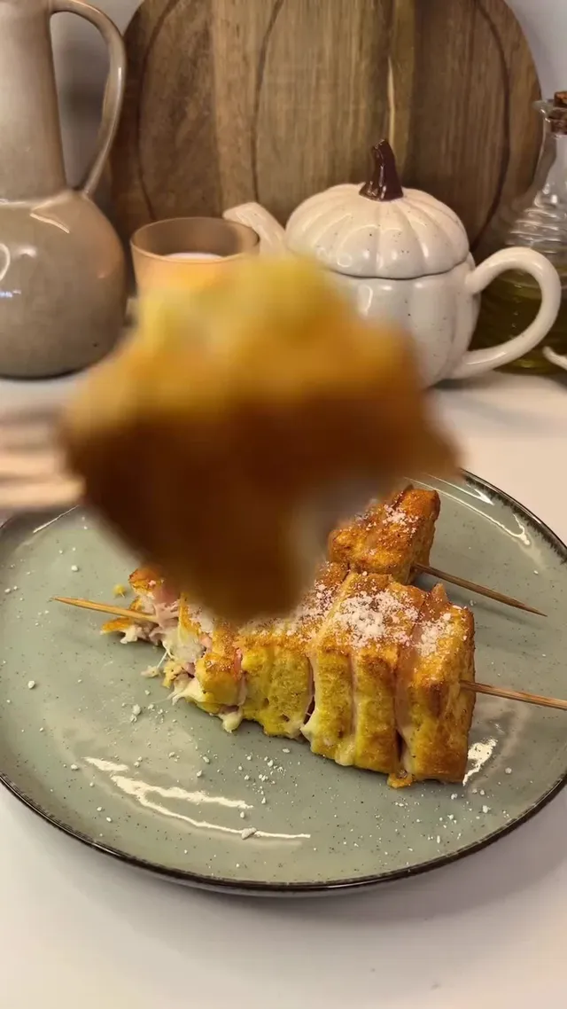 Club Sandwich Skewers with Ham and Cheese