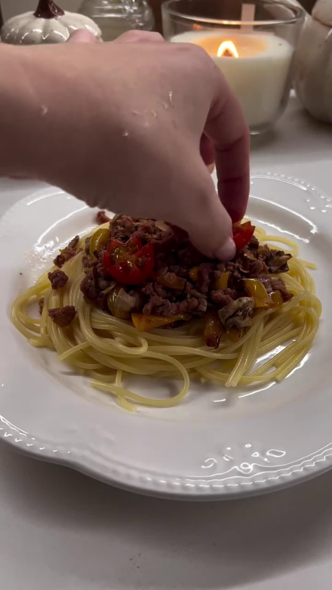 Ground Beef with Mushrooms and Yellow Pepper over Spaghetti